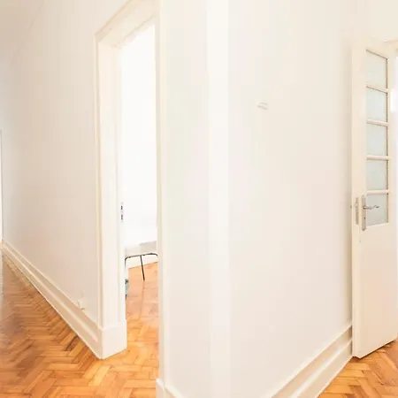 Houze 7Br Apartment In Lisbon'S Lapa District 公寓
